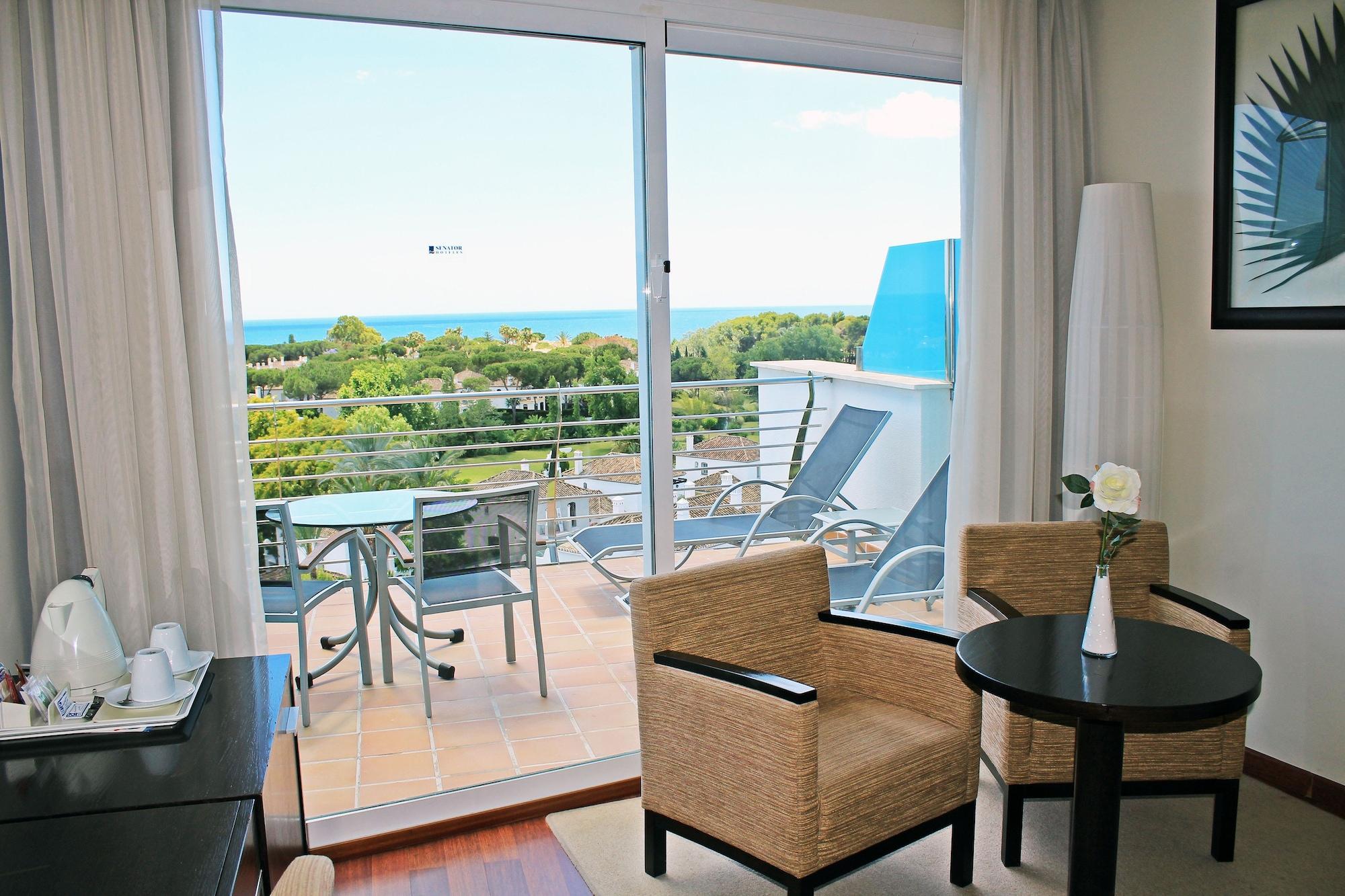 Senator Banus Spa Hotel Estepona Esterno foto A room at the hotel