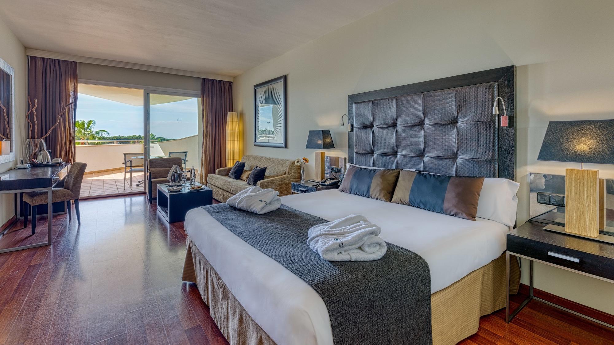 Senator Banus Spa Hotel Estepona Esterno foto A room at the hotel