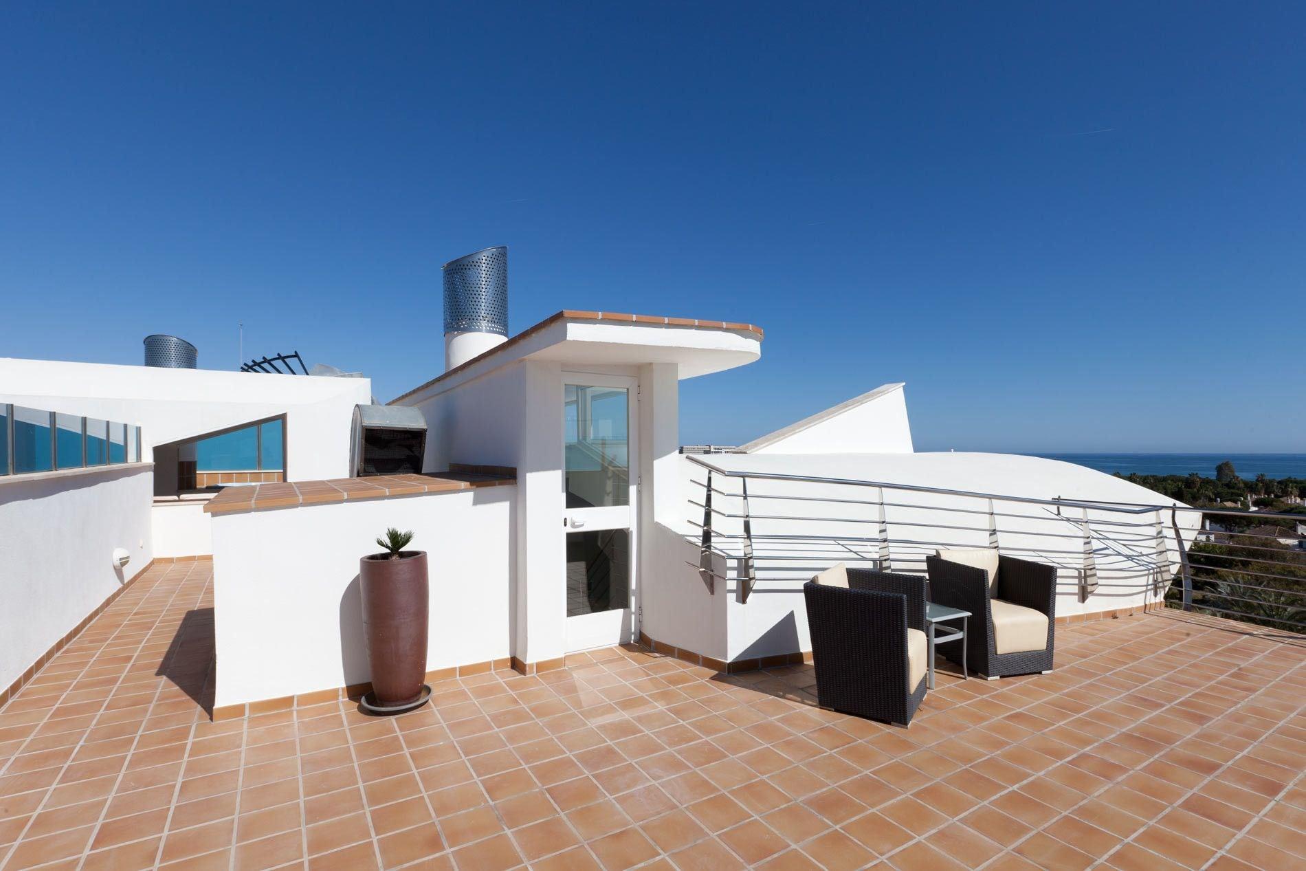 Senator Banus Spa Hotel Estepona Esterno foto Roof terrace