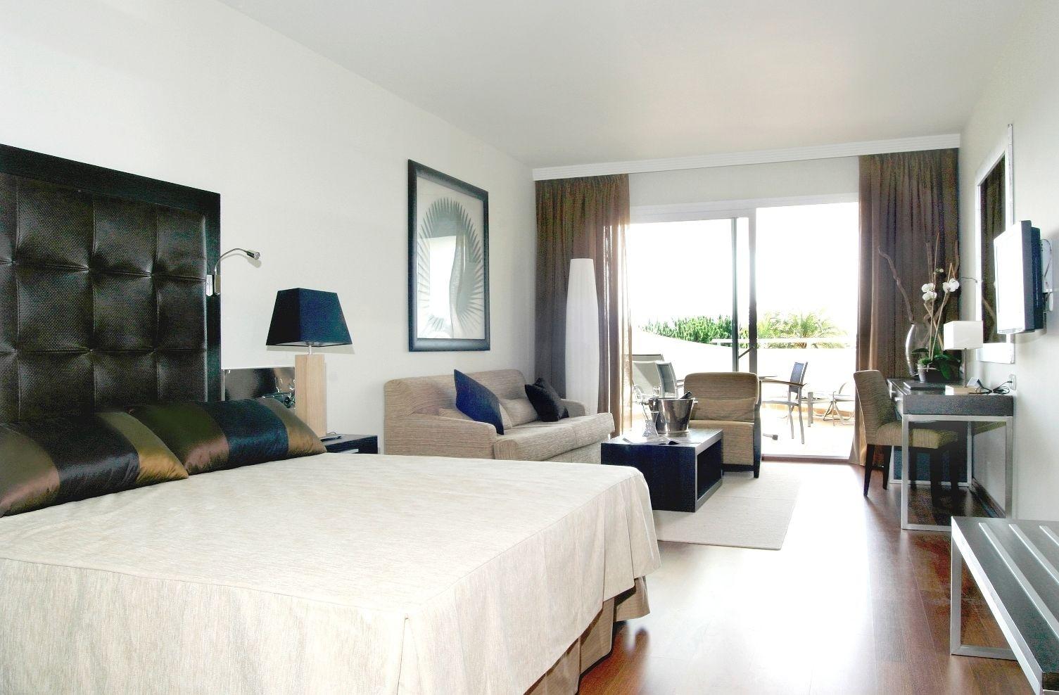 Senator Banus Spa Hotel Estepona Esterno foto A room at the hotel