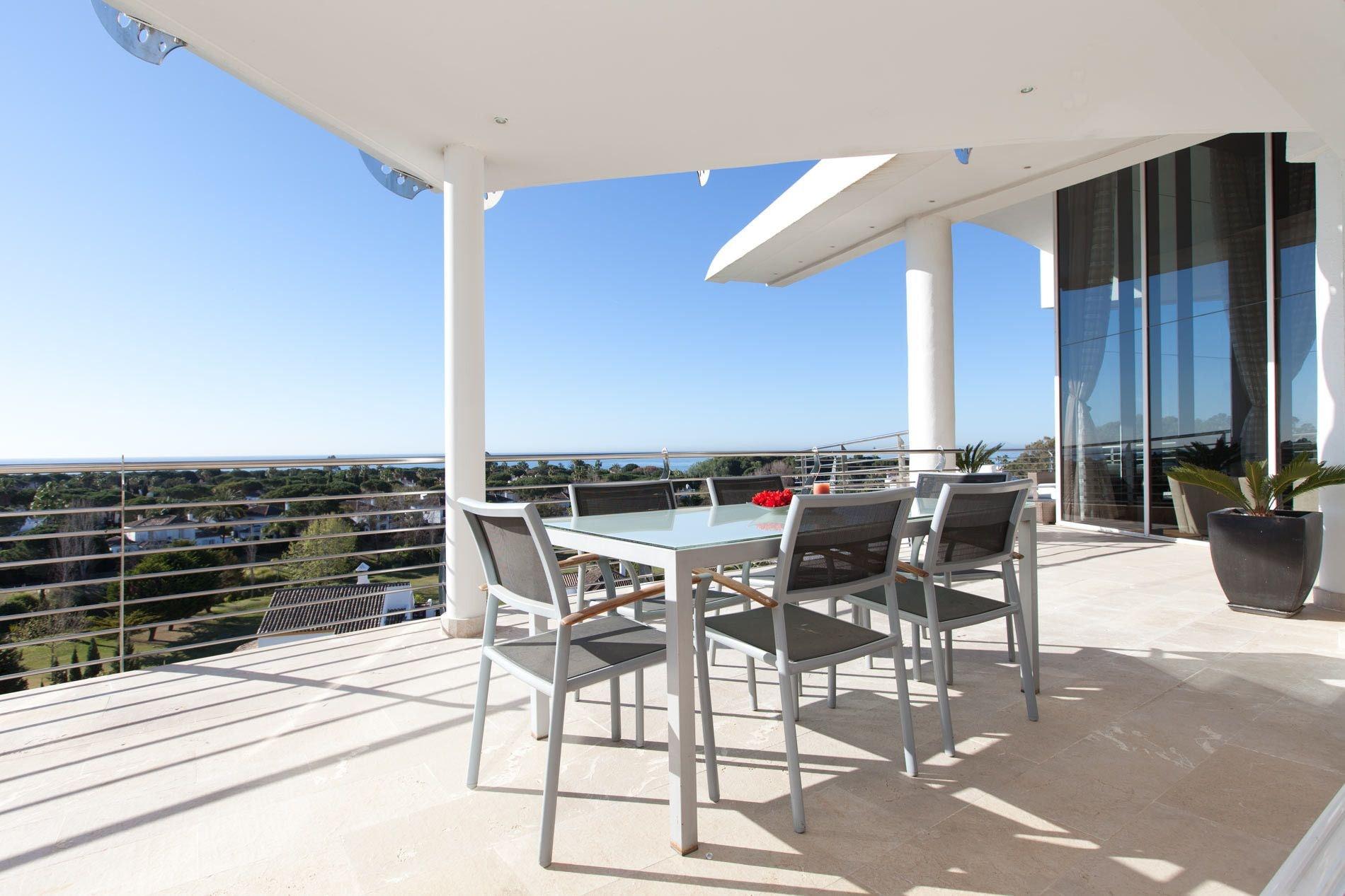 Senator Banus Spa Hotel Estepona Esterno foto The penthouse's private rooftop terrace