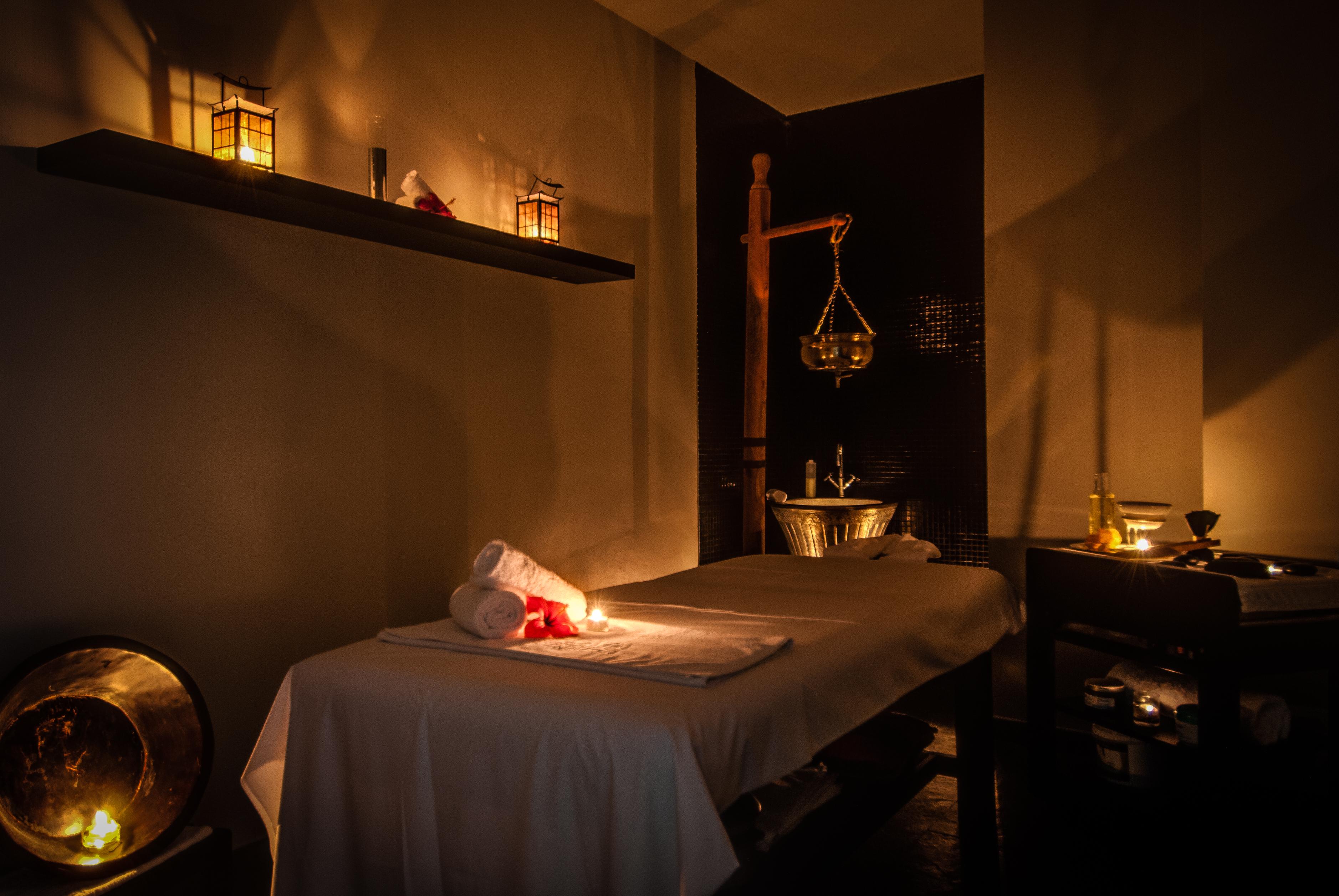 Senator Banus Spa Hotel Estepona Esterno foto Ayurvedic treatment room