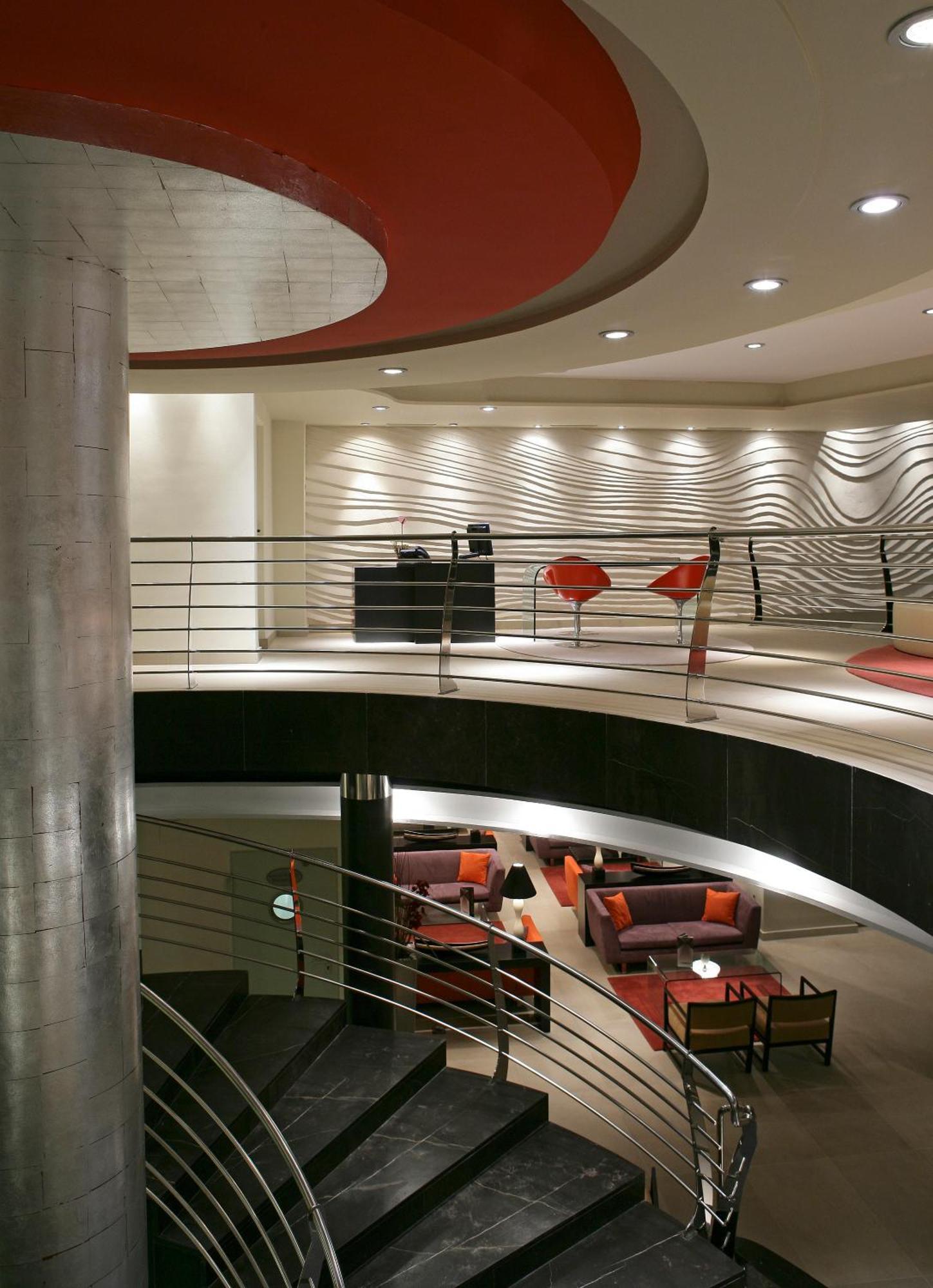 Senator Banus Spa Hotel Estepona Interno foto The lobby of the hotel