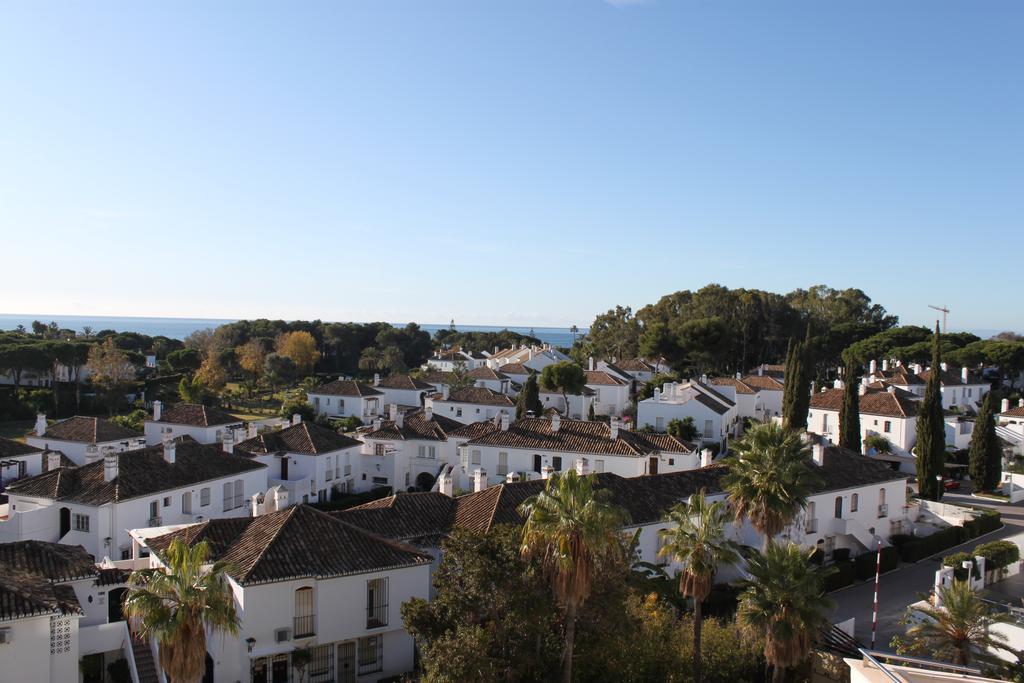 Senator Banus Spa Hotel Estepona Esterno foto View of the town