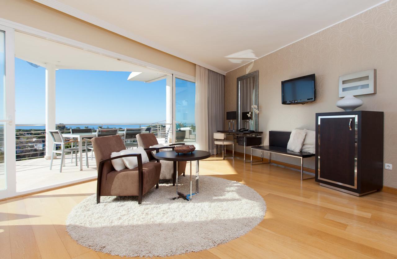 Senator Banus Spa Hotel Estepona Esterno foto A living room